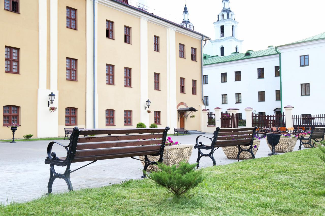 Hotel Monastyrski Minsk City Centre Exterior foto